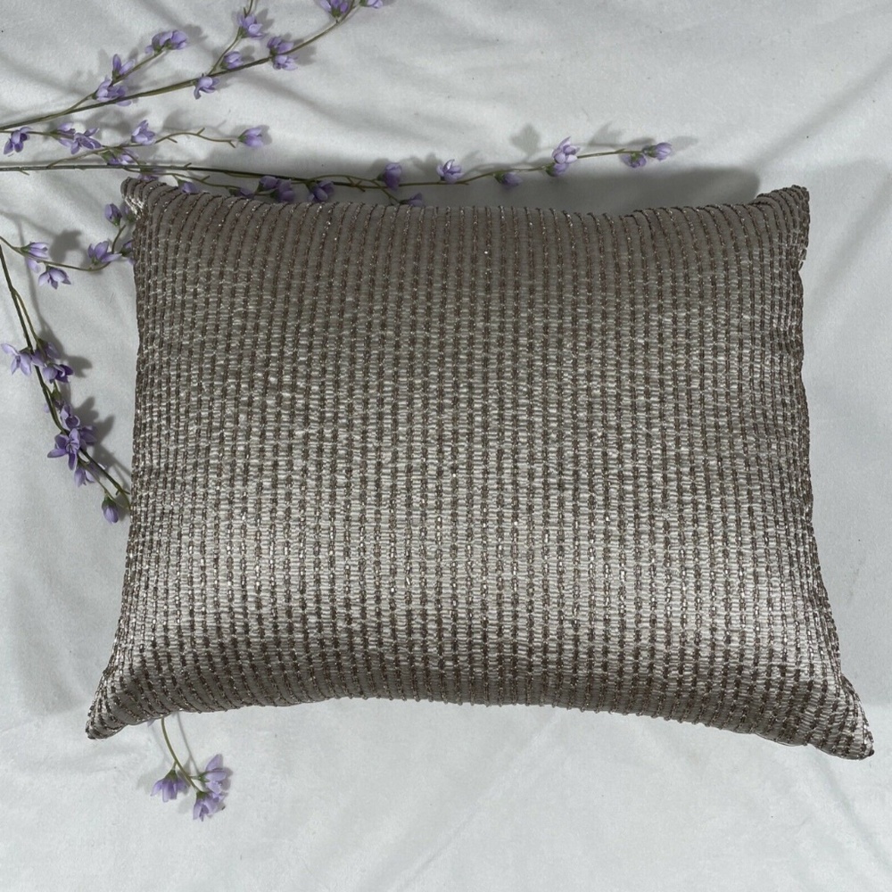 NEW Beaded Decorative Pillow for‎ Hudson Park Connettiva [ 20 X 16 In ]
